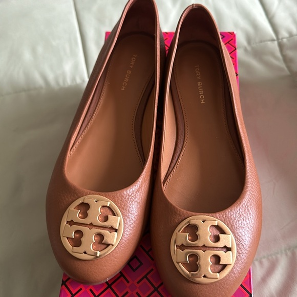 Flat - Picture 5 of 5